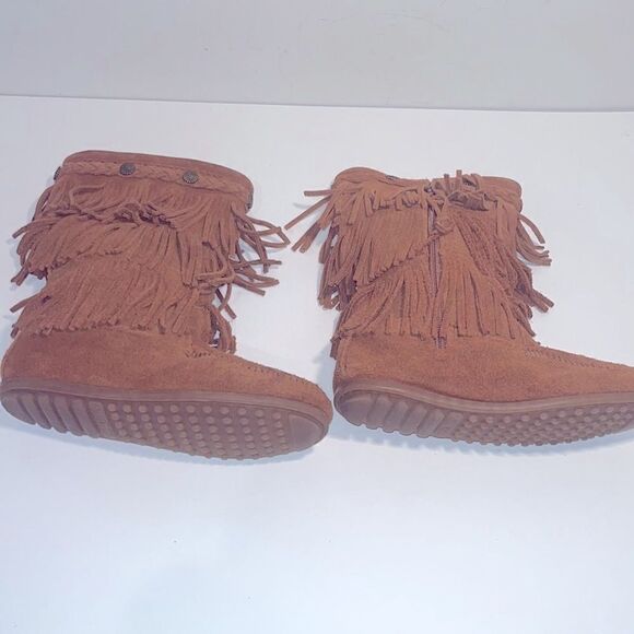 Minnetonka triple fringed brown leather moccasins boots - Picture 3 of 4